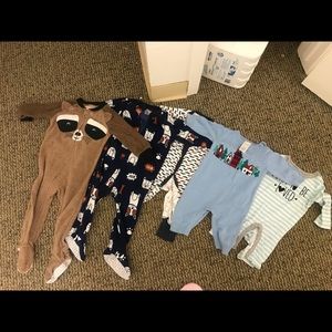 [SOLD] Baby pajamas 6-12 months